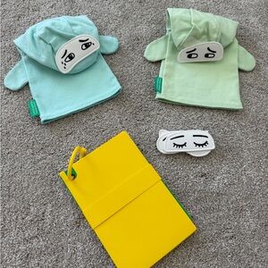 Lovevery Emotions Puppets & Storyteller booklet